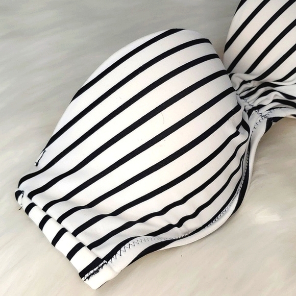 🆕️NWT 2016 Victoria's Secret Strapless Flirt Bandeau Molded Padded Pushup 32B - Picture 3 of 16